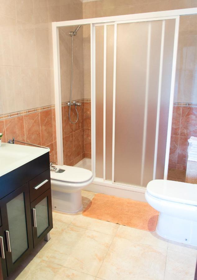 Apartamentos Vista Al Puerto カラ・フィゲラ エクステリア 写真