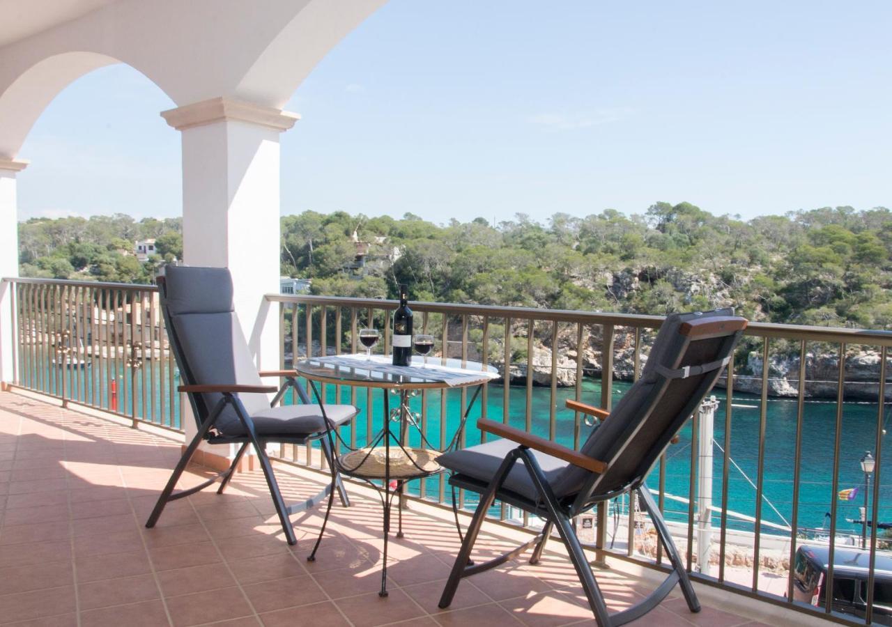 Apartamentos Vista Al Puerto カラ・フィゲラ エクステリア 写真
