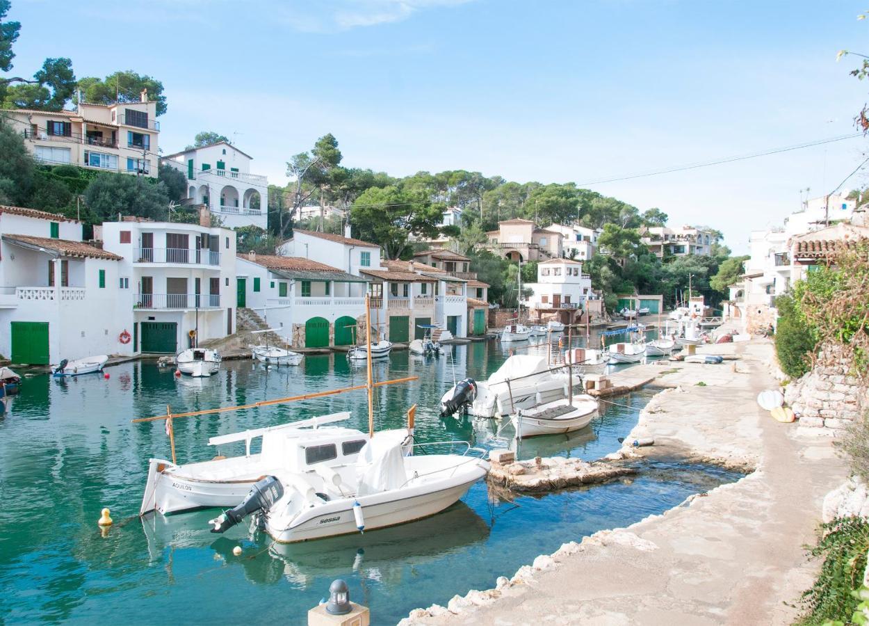 Apartamentos Vista Al Puerto カラ・フィゲラ エクステリア 写真