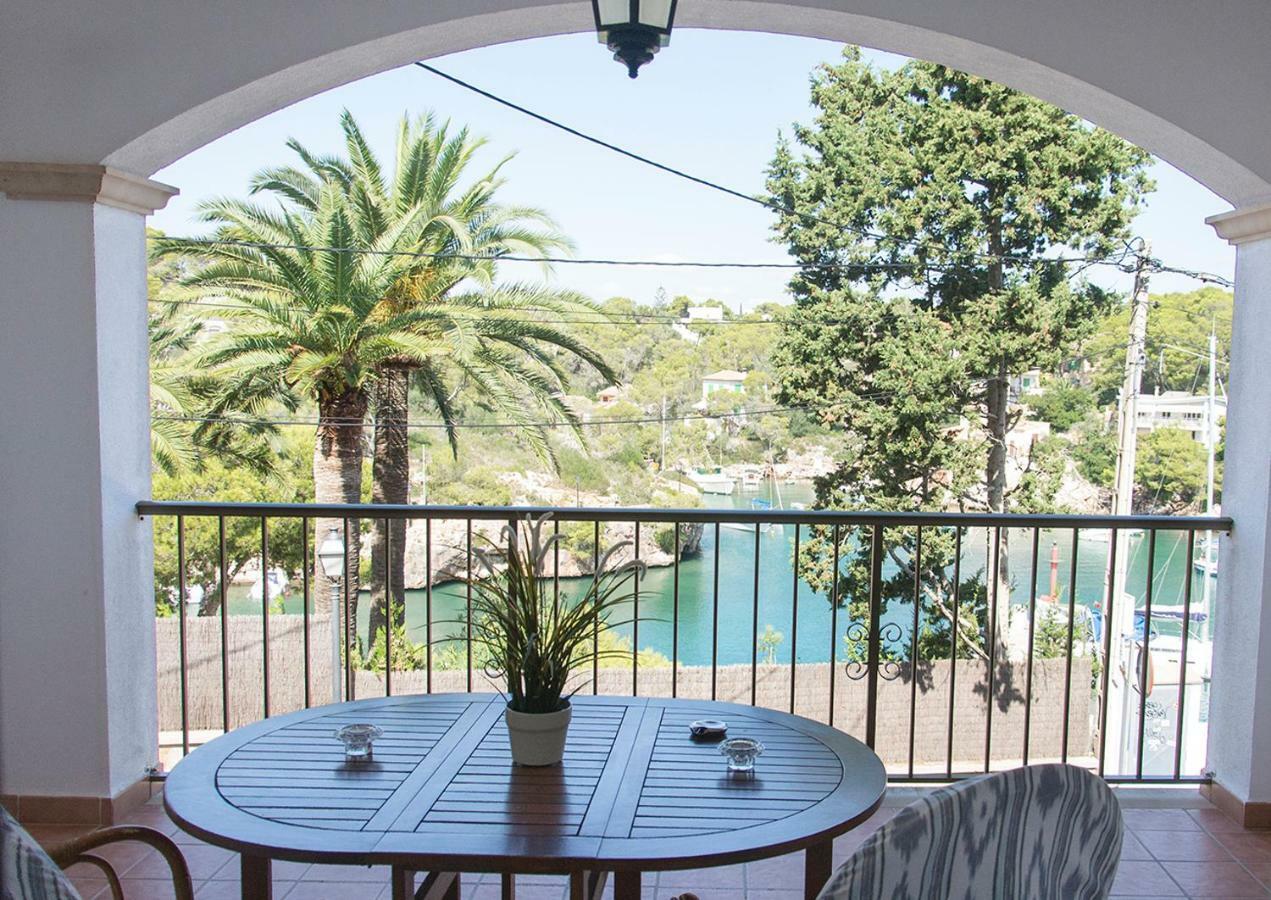 Apartamentos Vista Al Puerto カラ・フィゲラ エクステリア 写真
